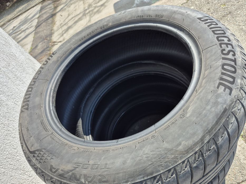 Vand 3 Anvelope BRIDGESTONE ,dimensiunea 235/55/17,99w,TURANZA,T005