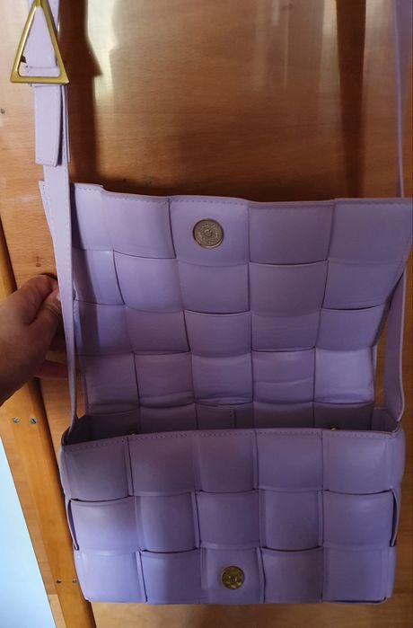 Geantă de umăr lila, nouă