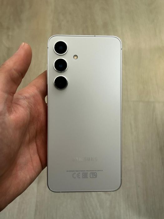 Продам Samsung S24