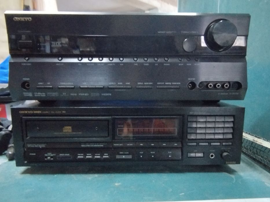Amplificator și CD player Onkio