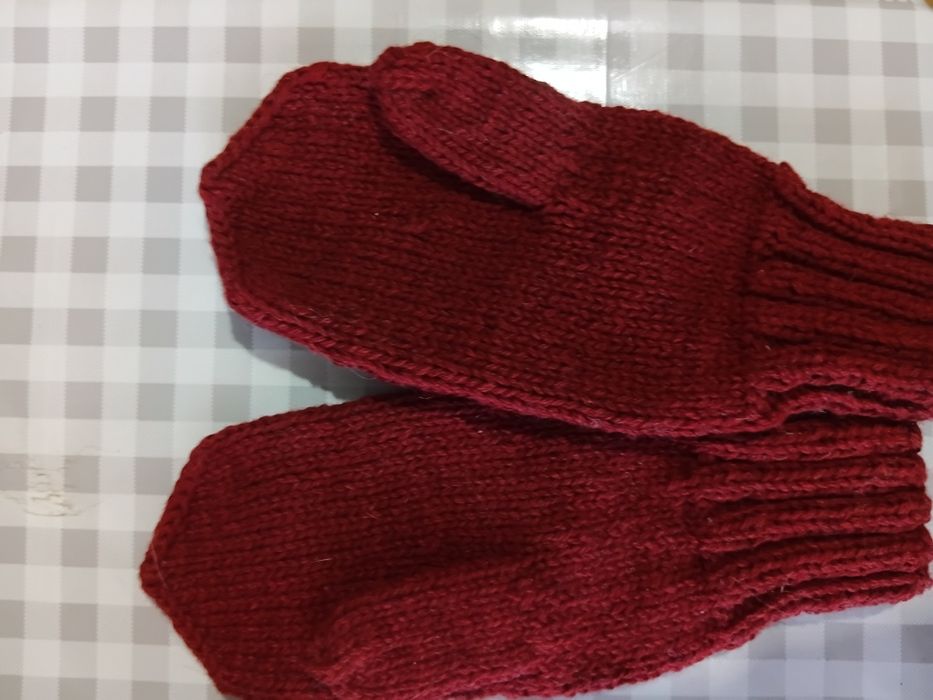 Шапочка,  носки, варежки, следки