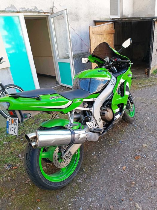 Kawasaki ninja 636 din 2002