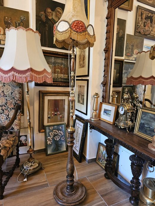 Lampadar din bronz onix și lemn