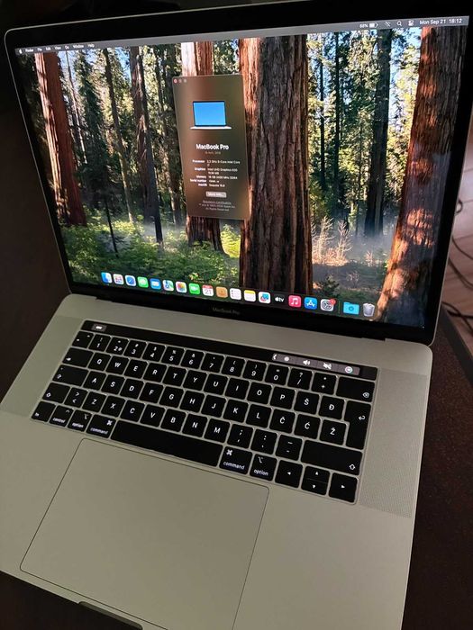 Vand laptop Macbook Pro 15" Intel Core i7 2018 si 13" Intel Core i5 2019(se pot vinde la bucata)