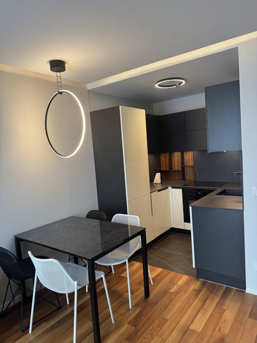 Продава се Двустаен апартамент в София, Манастирски ливади - 72 кв.м за 4584 €/кв.м - Снимка #2