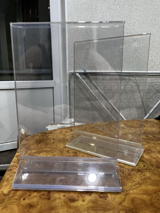 Тейбл тент менюхолдер