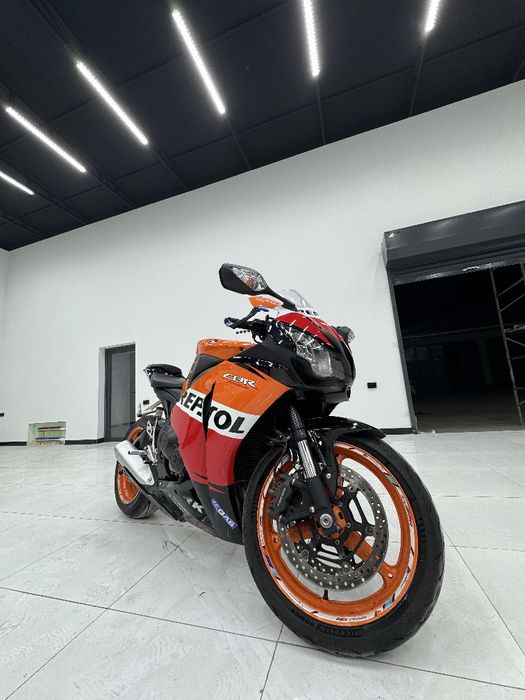 Honda SBR Fireblade 1000.kub 6700$