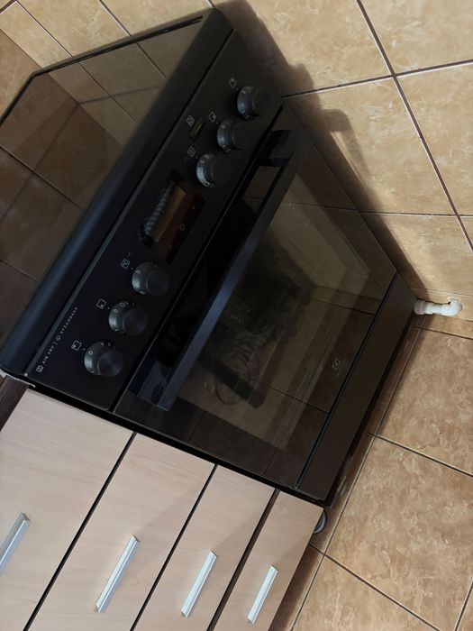Aragaz Electrolux SteamBaker electric