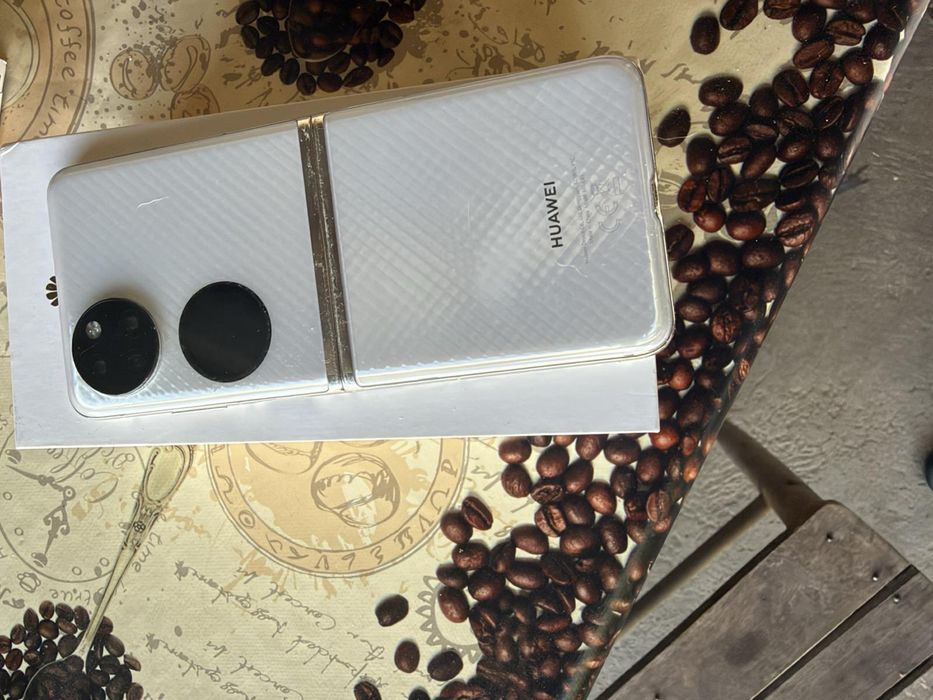 Huawei P50 Pocket