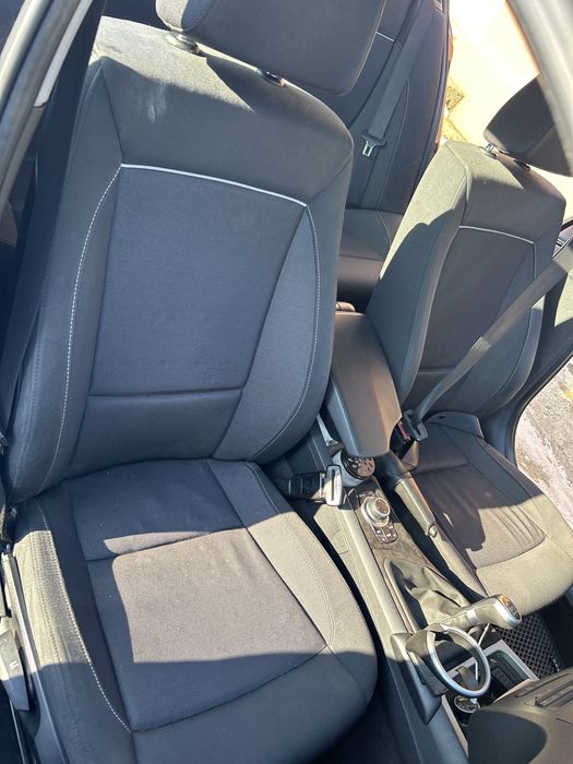 Vand bara fata / spate + stopurii  si interior textilfacelift bmw e87