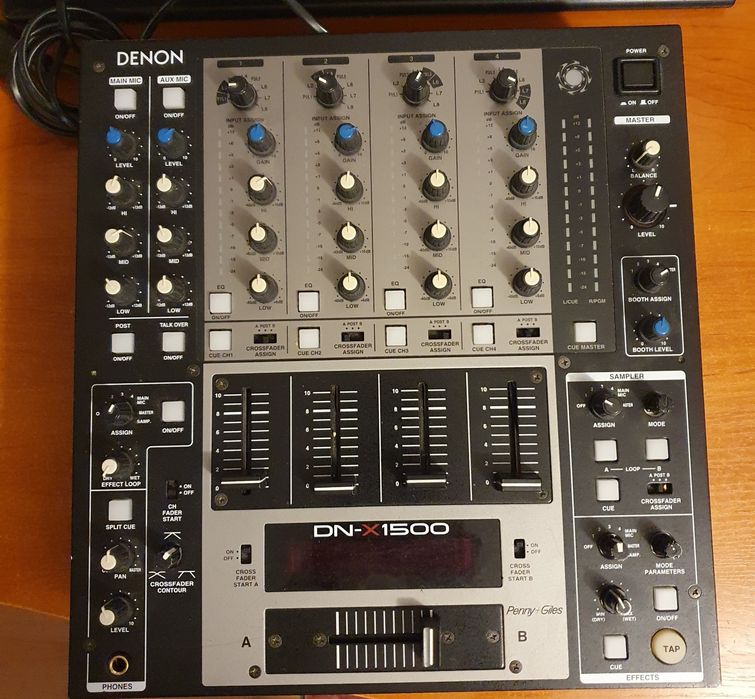 Mixer Denon DN-X 1500 defect