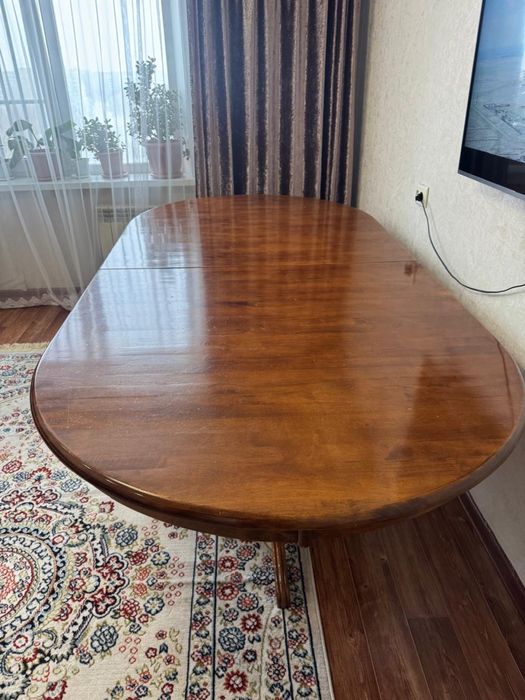 Продам стол большой