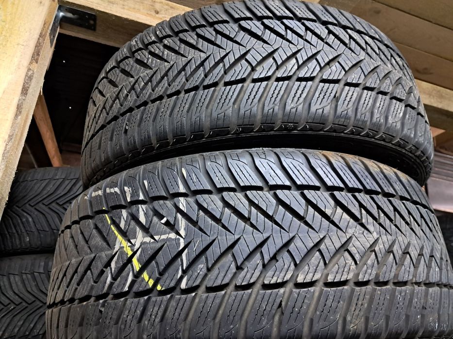 Anvelope second iarna 205 50 R17 Goodyear RFT*
