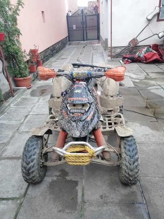 Vând quad Can-am Bombardier de 650
