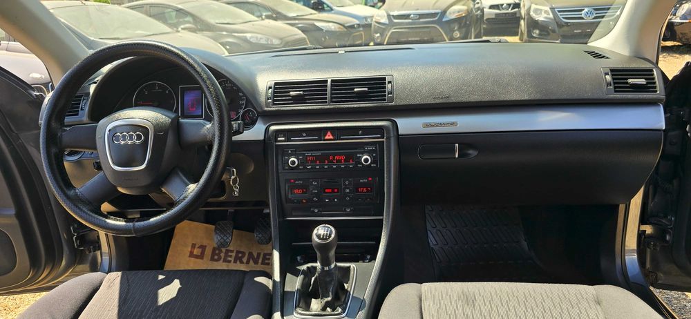 Rate Cash  Audi A4 S-line 4x4 diesel 140 c,p clima  motor 1968 cm3