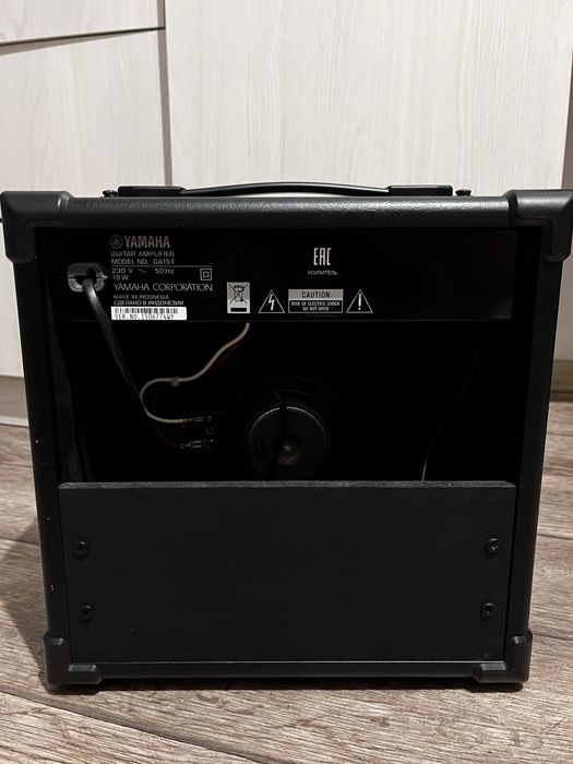 Продаю комбоусилитель YAMAHA