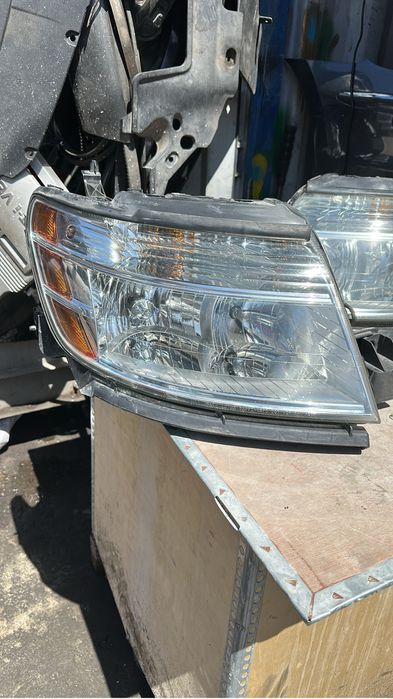 Фары на Ford Taurus