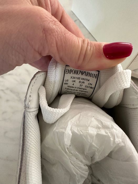 Чисто нови маратонки Emporio Armani, номер 37