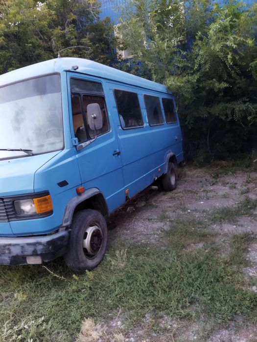 Продаю Мерседес 609D