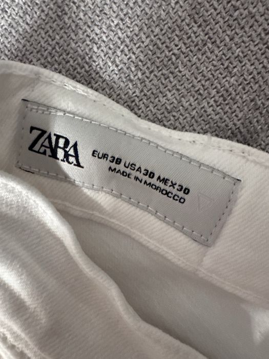 Blugi Albi Zara
