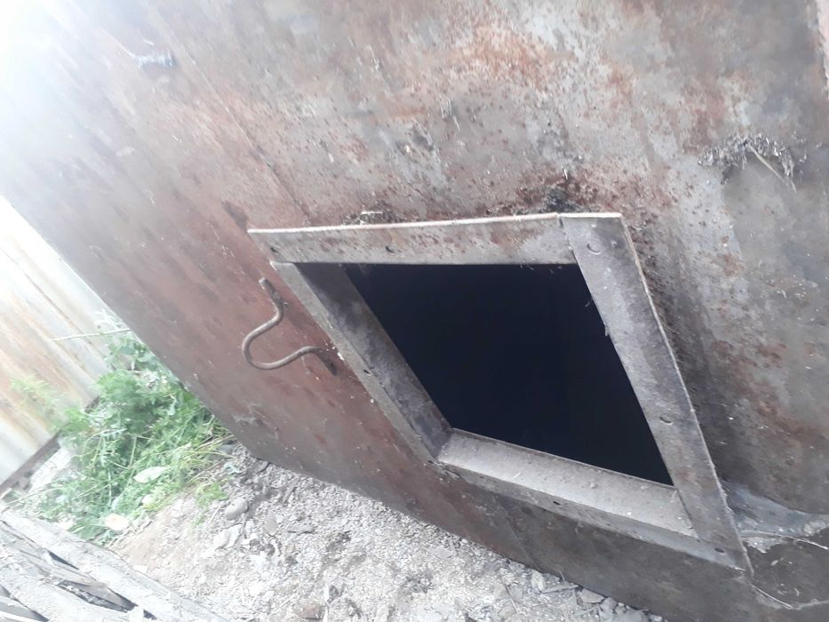 Продам емкость для воды либо для кормов