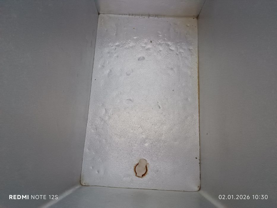 Холодильник  сотилади