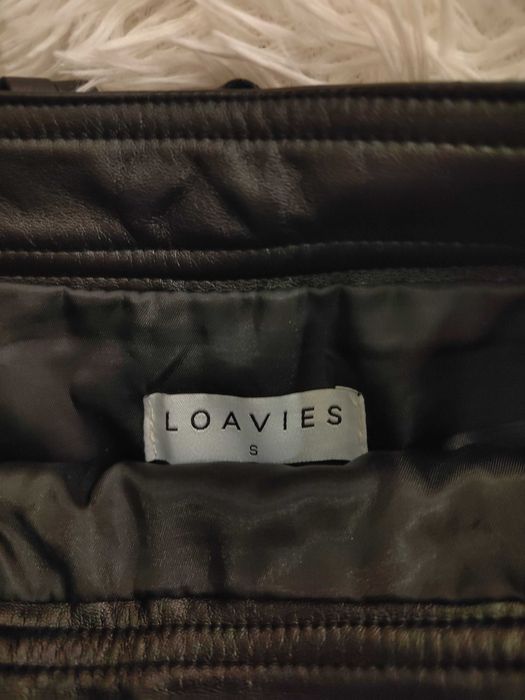 Кожена пола с ресни