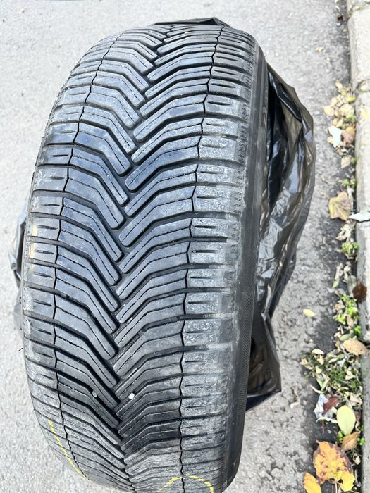 Vand 4 anvelope suv allseason 235 60 18