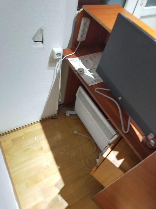 Стол рецепшн , барный