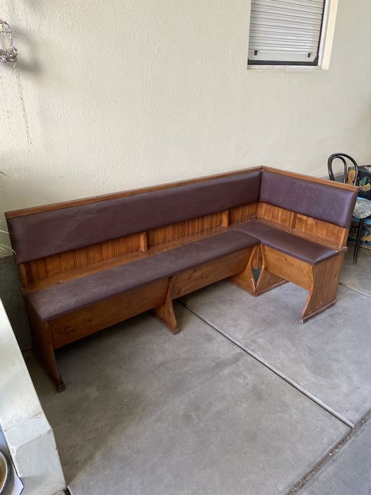 Coltar camera in stare foarte buna