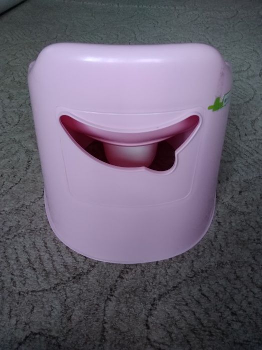Горшок детский .
