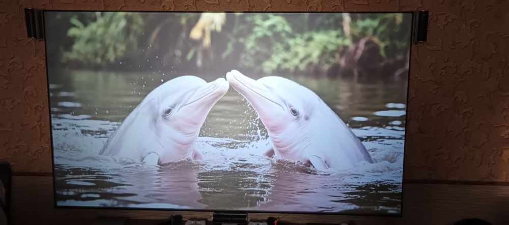 Продам проектор Byuntek Vevshao A10 умный 11,0 Android 1080P с экраном