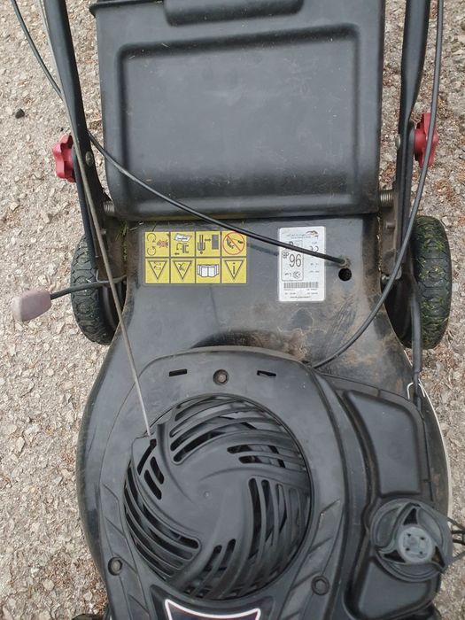 Косачка самоходна бензинова