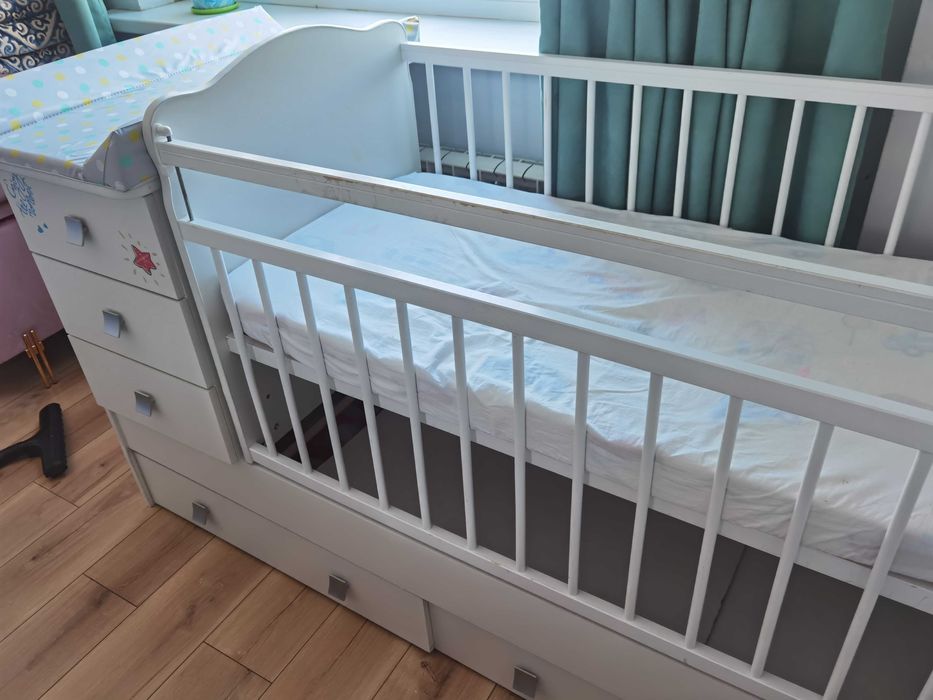 Кровать детская.