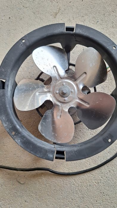 vând 3 buc.ventilator răcire frigorific