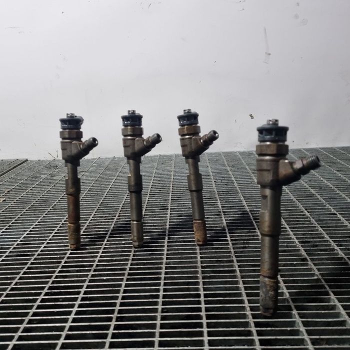 Injector Dacia Sandero 2 1.5 D 2012 - 2016 90CP K9K 612 (1424) Diesel 0445110485