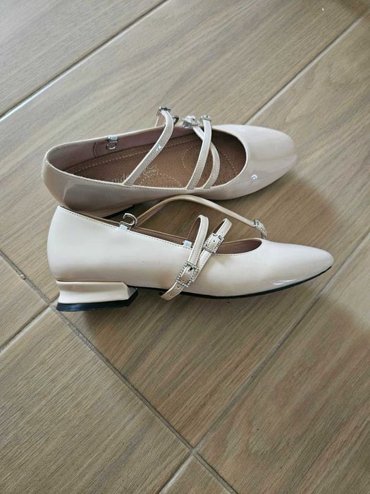 дамски обувки еко кожа бежови