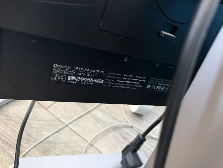 Monitor HP E243!
