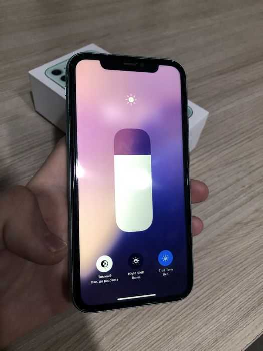 Айфон 11 в идеале 64гб