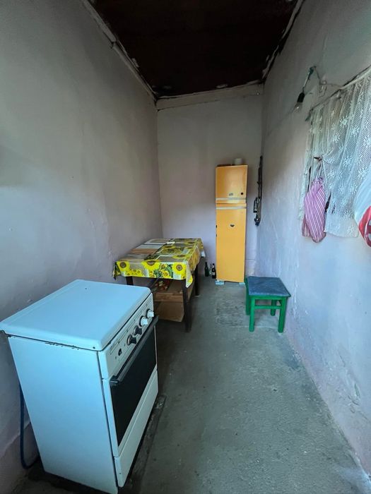 Casa la tara cu gradina