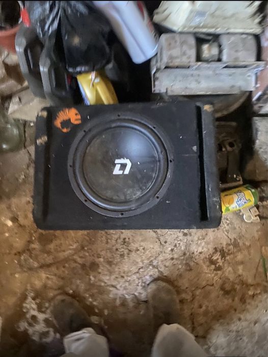 Продам саббуфер фирмы Dl Audio в нормальном состояний.