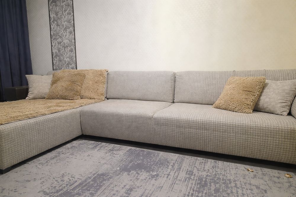Продам диван угловой