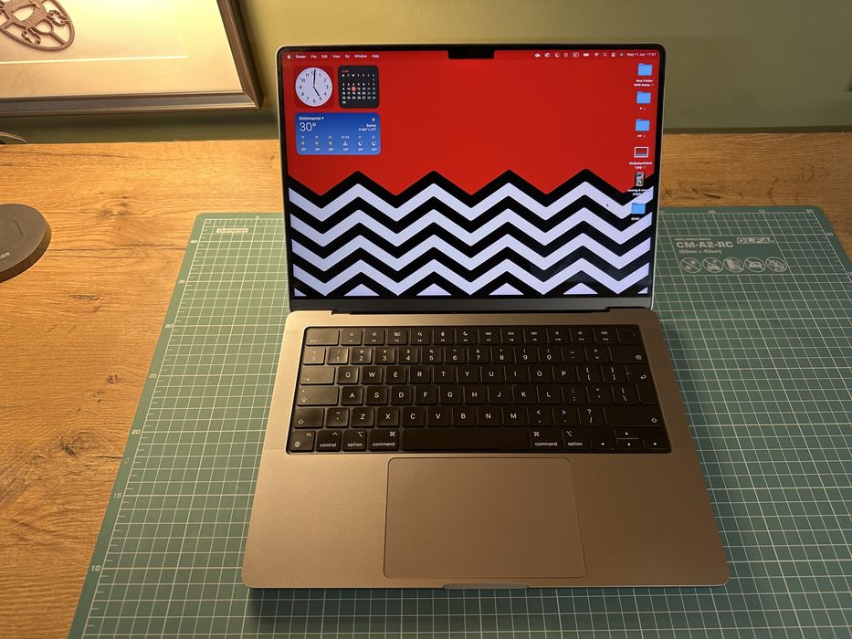 Macbook Pro 14 M1 Pro в перфектно състояние