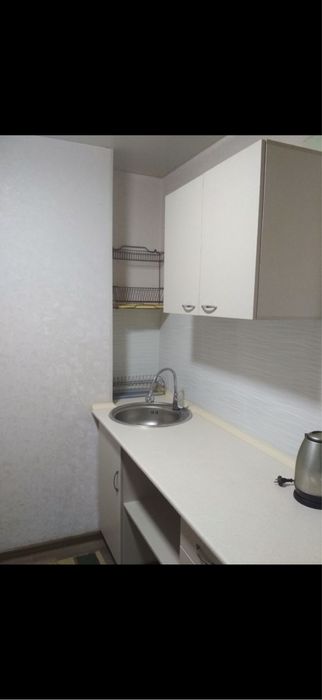 Продается . Академ городок 1 ком . Мирзо Улугбек район