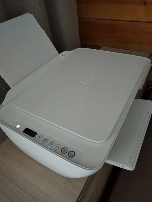 Принтен МФУ HP Desk Jet 2320 Цветной 3в1
