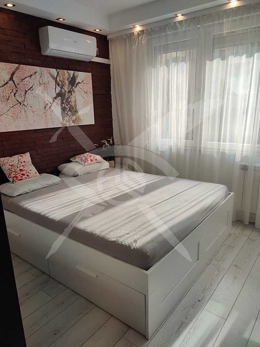 Продава се Тристаен апартамент в София, Стрелбище - 75 кв.м за 4094 €/кв.м - Снимка #4