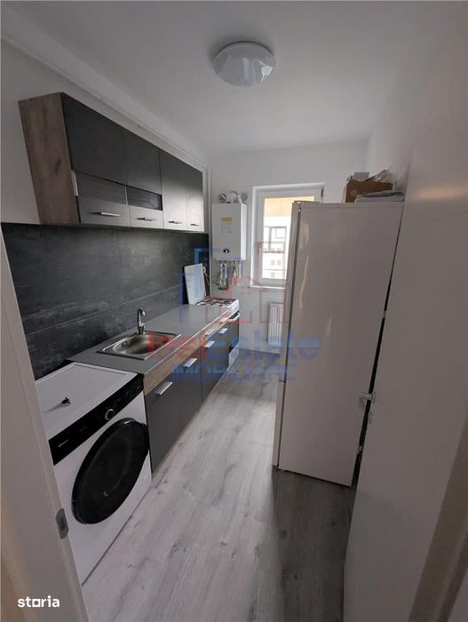Apartament cu 2 camere, decomandat, parcare subterana, Manta Rosie