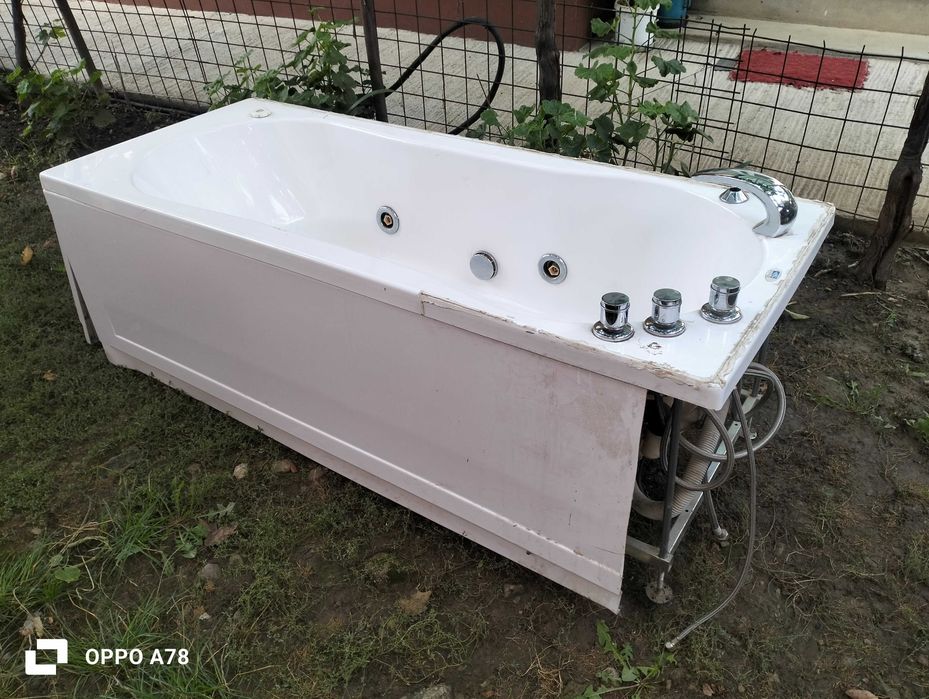 Cada cu hidromasaj HAFRO