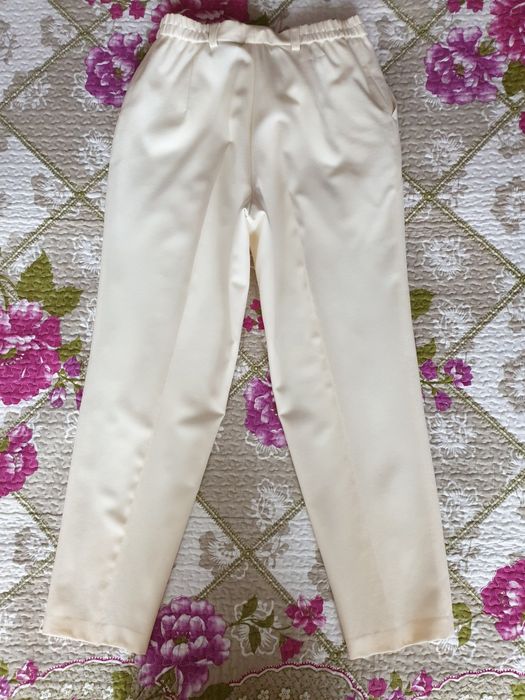 Pantaloni lana talie inalta crem