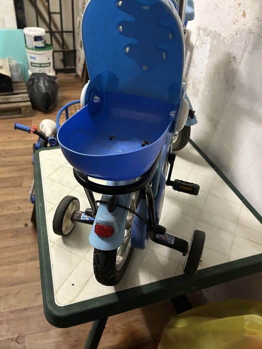 Детско колело със помощни колела и кошници